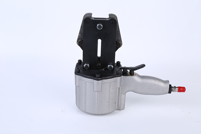 气动钢带打包机维修保养活塞杆更换