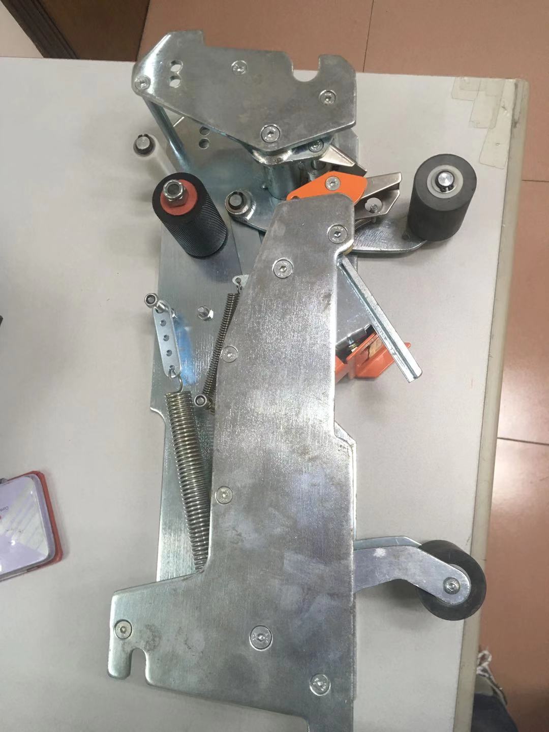 美国依时得贴带器